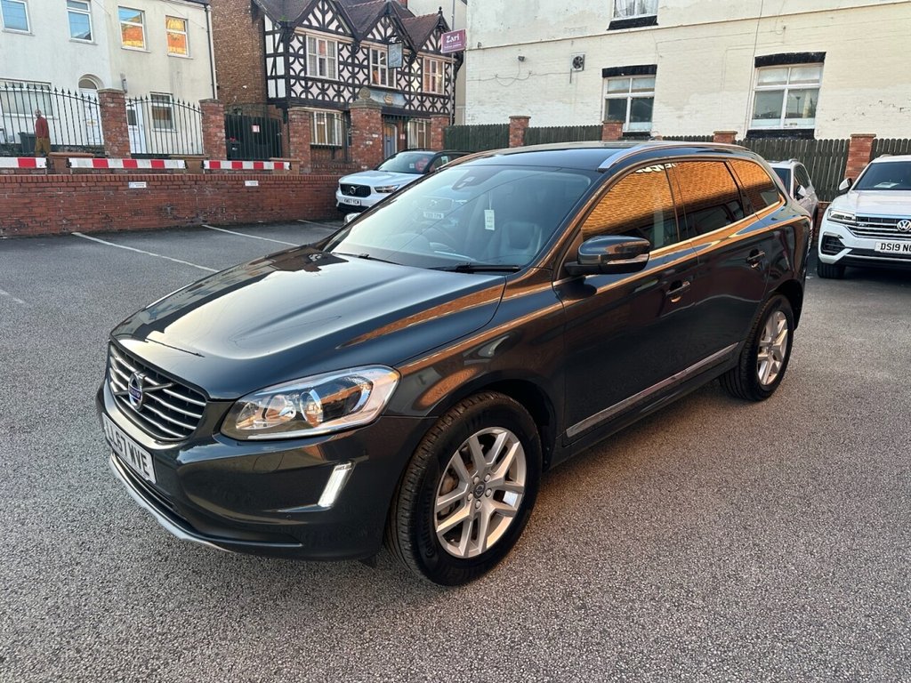 Used Volvo XC60 2017 for sale - 76751353: Photo 2