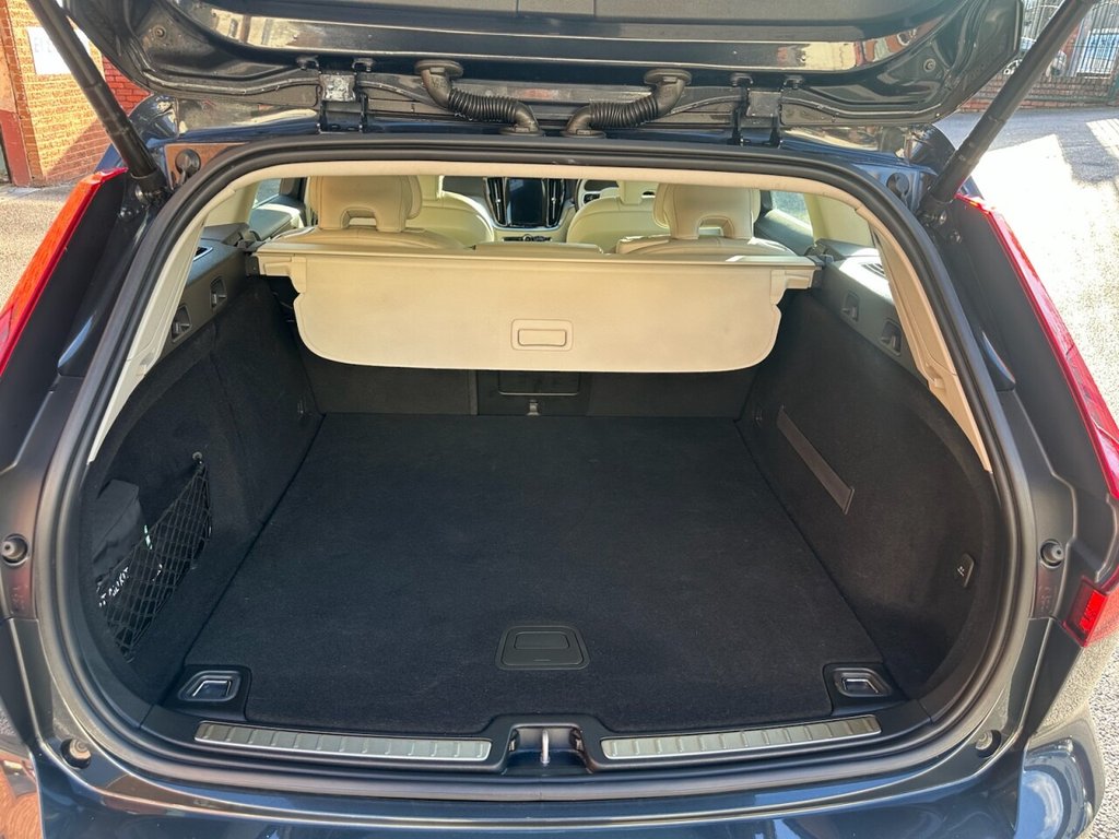 Used Volvo V60 2020 for sale - 76647681: Photo 15