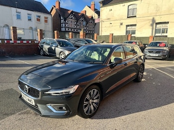 Used Volvo V60 2020 for sale - 76647681: Photo