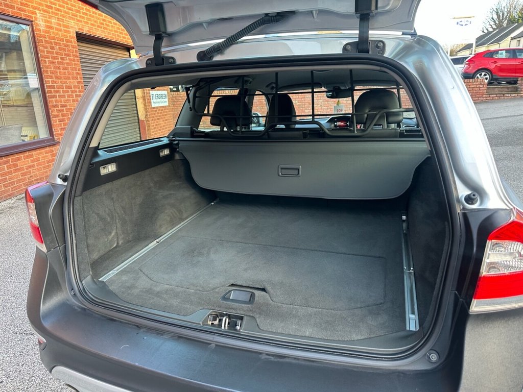 Used Volvo XC70 2014 for sale - 78017173: Photo 14