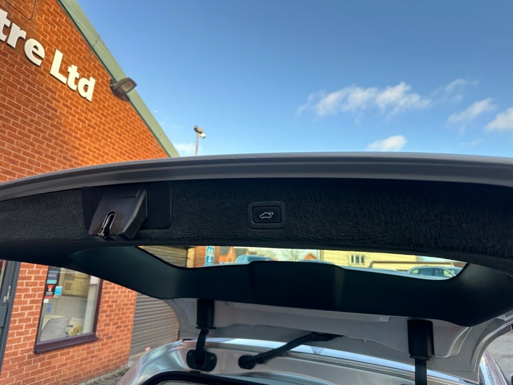 Used Volvo XC70 2014 for sale - 78017173: Photo 16