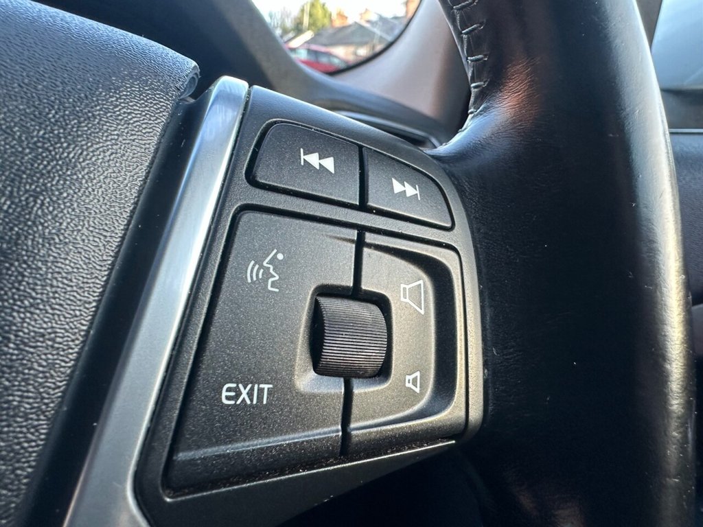 Used Volvo XC70 2014 for sale - 78017173: Photo 32