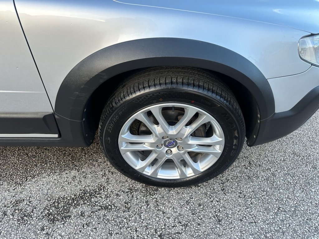 Used Volvo XC70 2014 for sale - 78017173: Photo 33