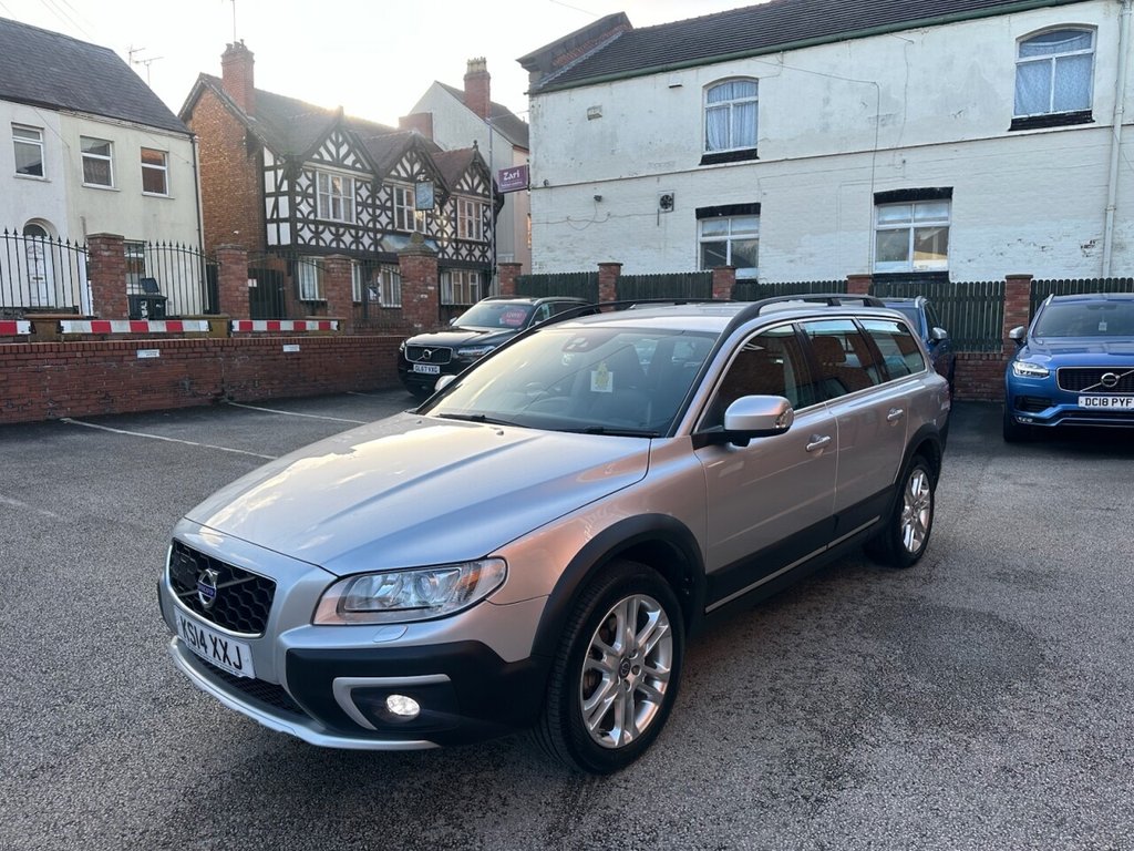 Used Volvo XC70 2014 for sale - 78017173: Photo 42