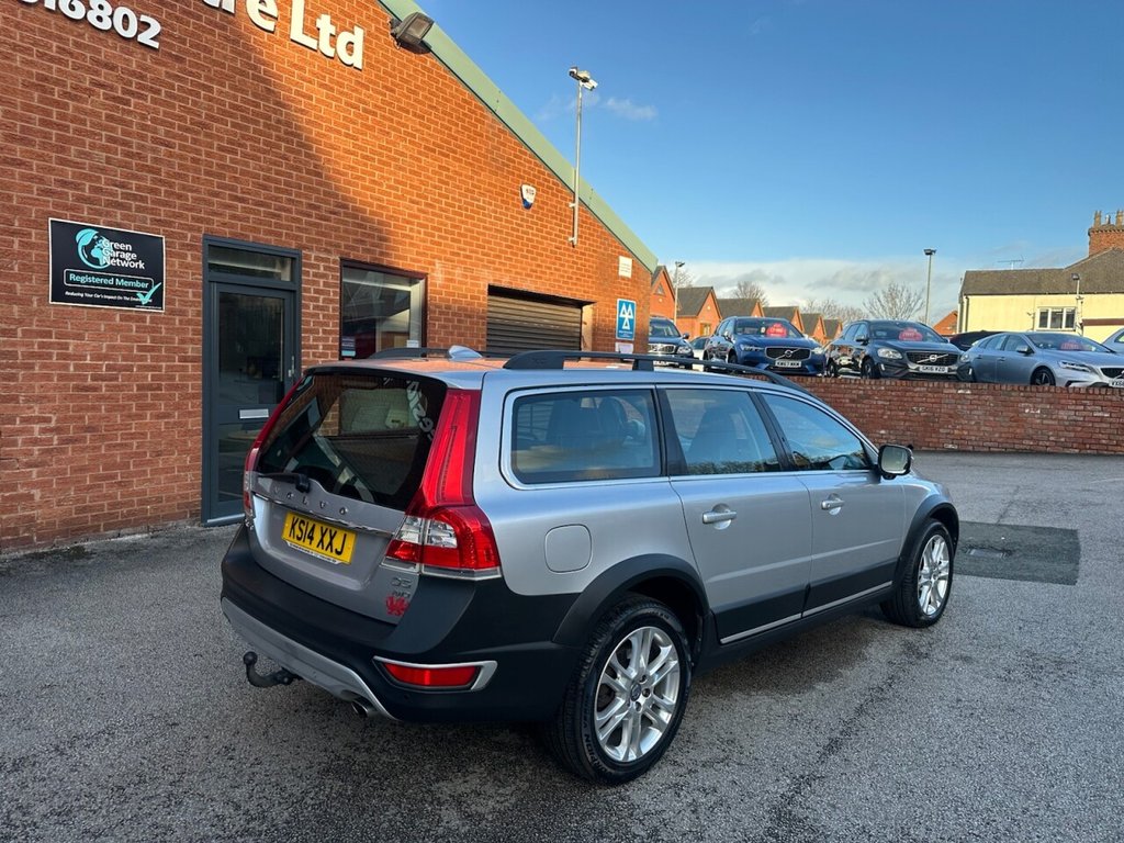 Used Volvo XC70 2014 for sale - 78017173: Photo 6