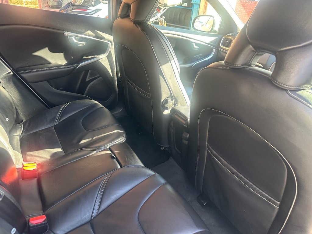 Used Volvo V40 2018 for sale - 76356500: Photo 24
