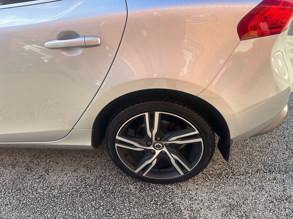 Used Volvo V40 2018 for sale - 76356500: Photo 34