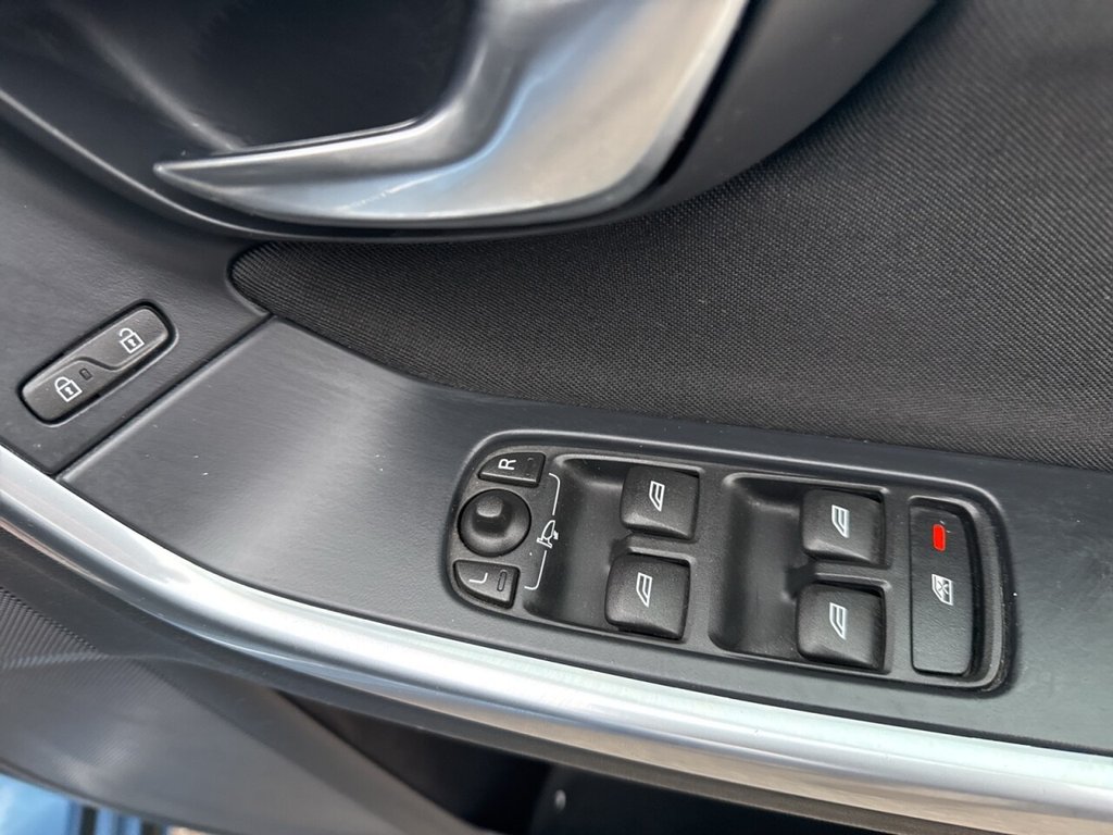 Used Volvo V60 2014 for sale - 77327694: Photo 38