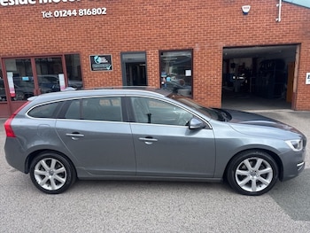 Used Volvo V60 2017 for sale - 79530648: Photo