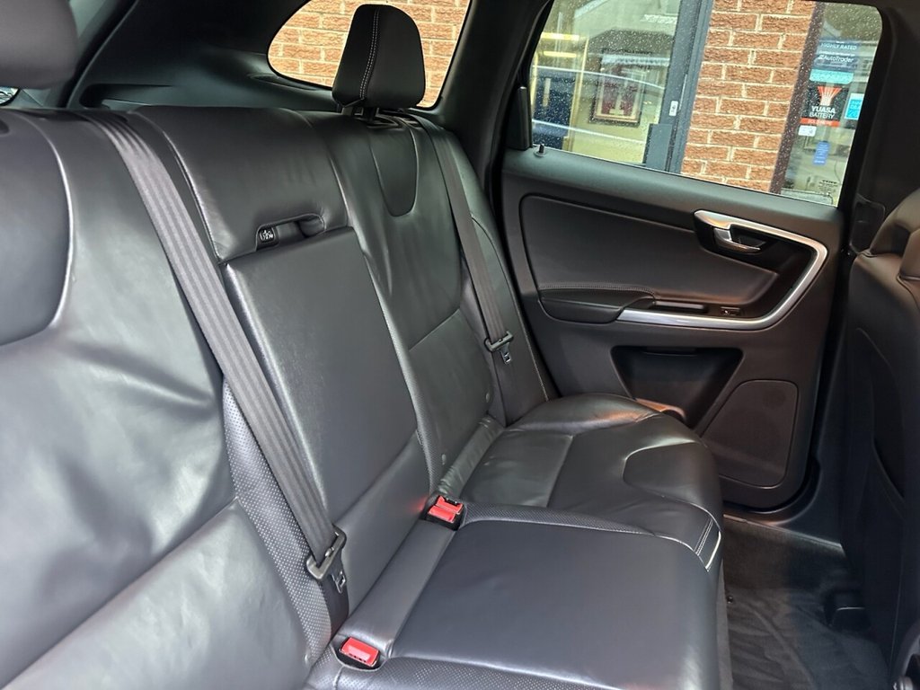 Used Volvo XC60 2016 for sale - 76883220: Photo 24