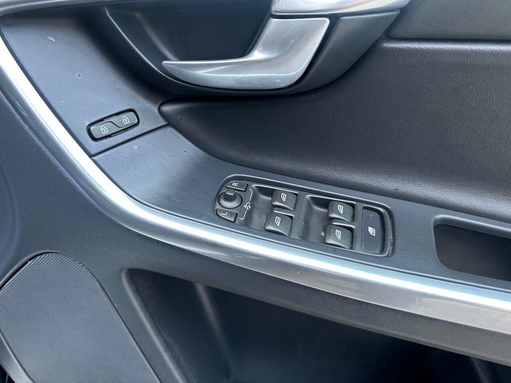 Used Volvo XC60 2016 for sale - 76883220: Photo 43