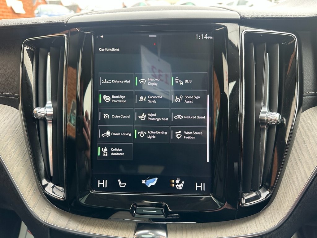 Used Volvo XC60 2018 for sale - 77200583: Photo 11