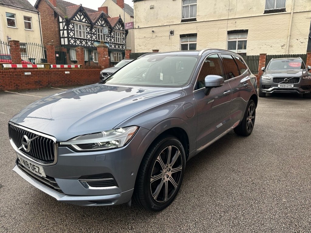 Used Volvo XC60 2018 for sale - 77200583: Photo 2