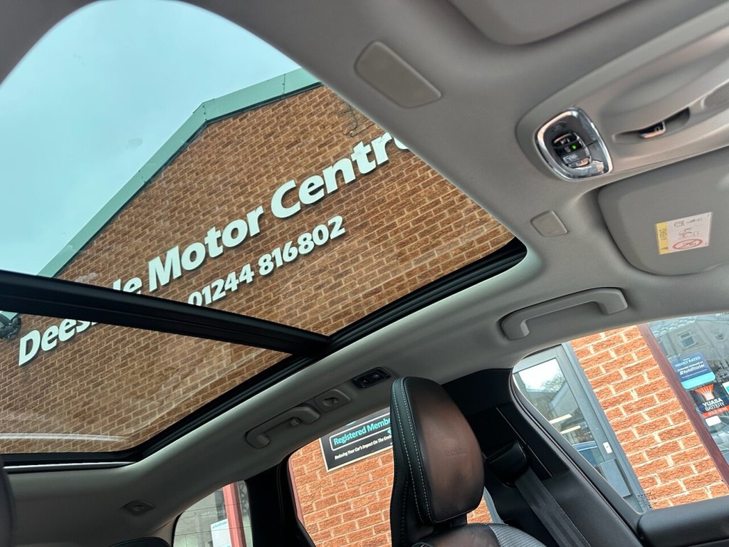 Used Volvo XC60 2018 for sale - 77200583: Photo 36