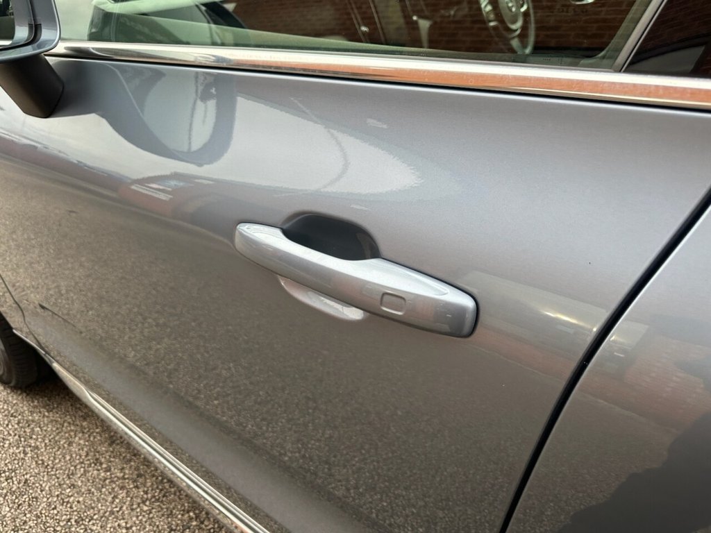 Used Volvo XC60 2018 for sale - 77200583: Photo 44