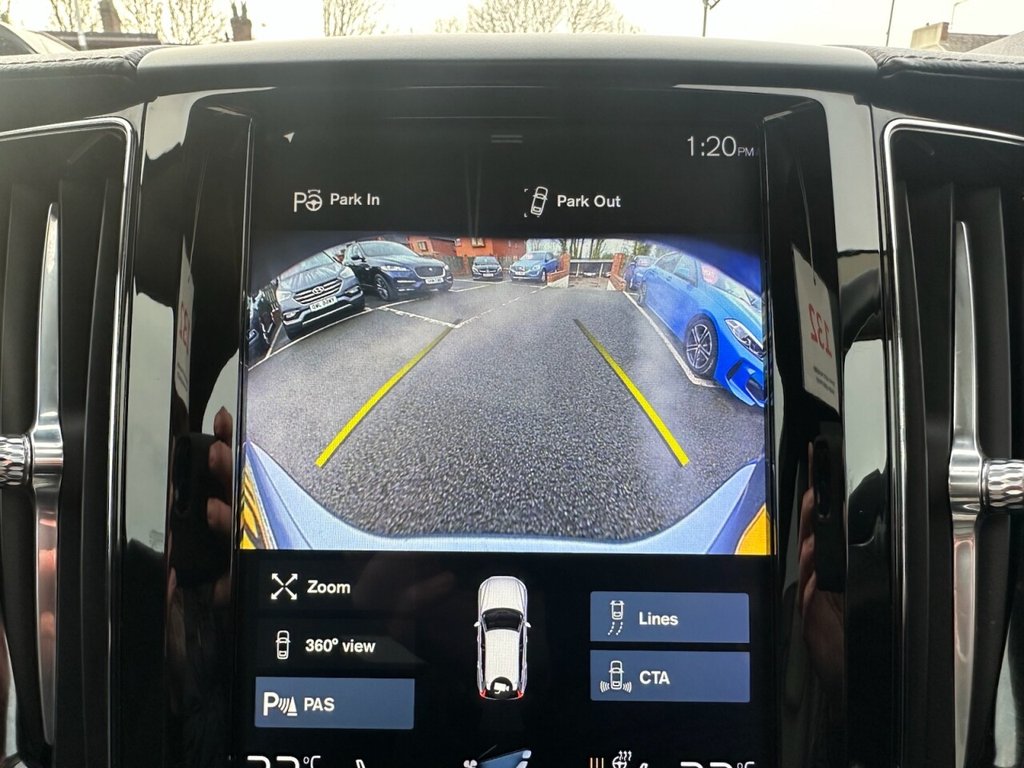 Used Volvo XC60 2018 for sale - 77200583: Photo 9