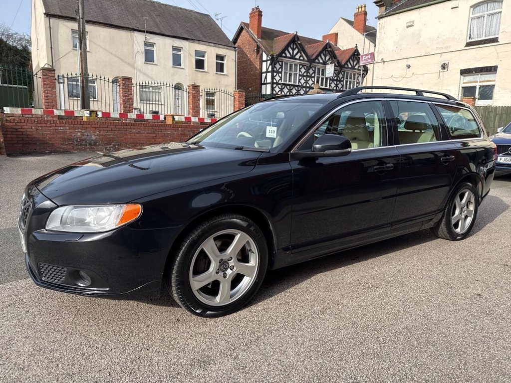 Used Volvo V70 2011 for sale - 78206563: Photo 2