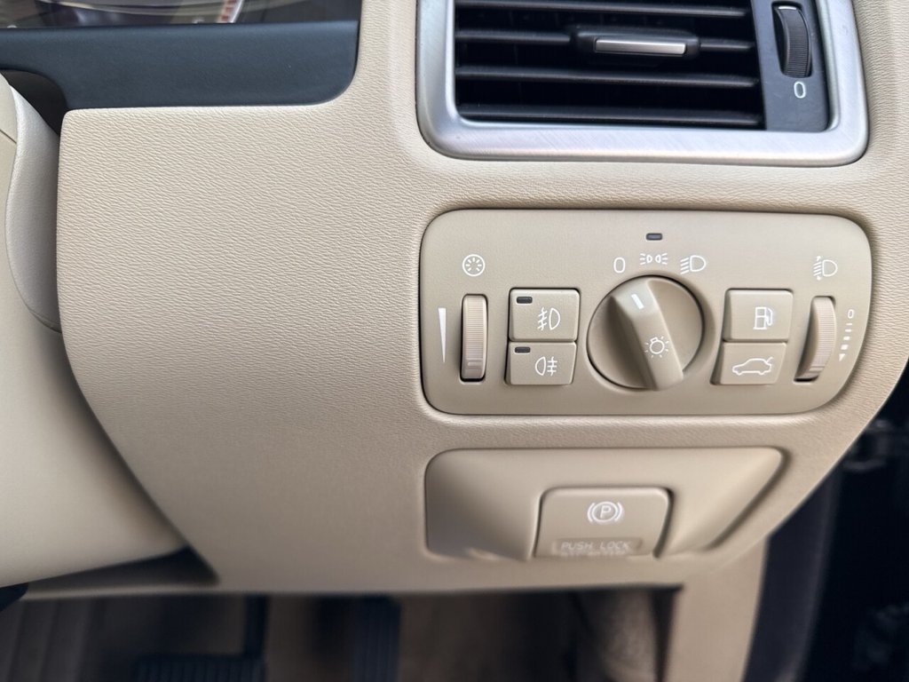 Used Volvo V70 2011 for sale - 78206563: Photo 45