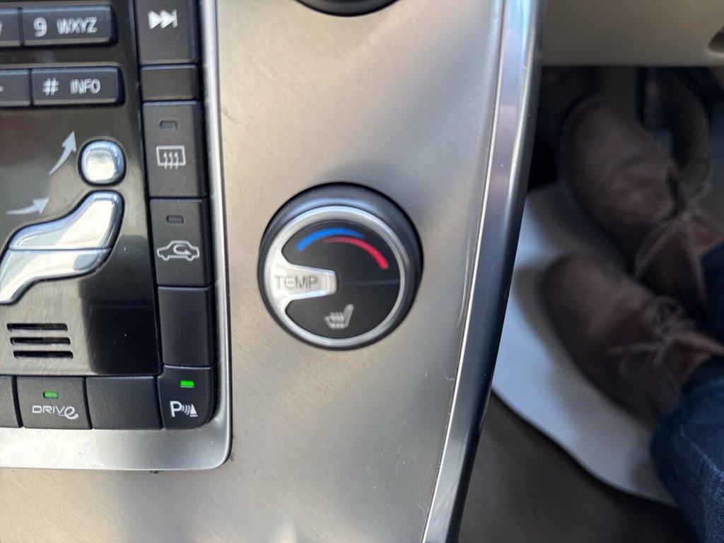 Used Volvo V70 2011 for sale - 78206563: Photo 49