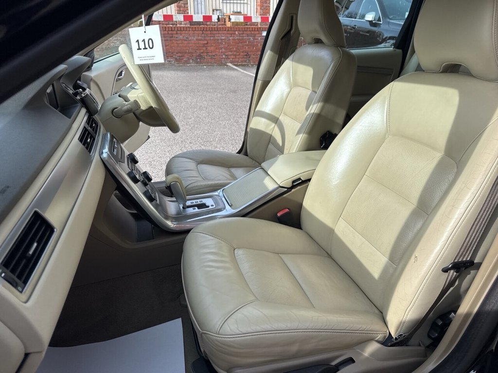 Used Volvo V70 2011 for sale - 78206563: Photo 6