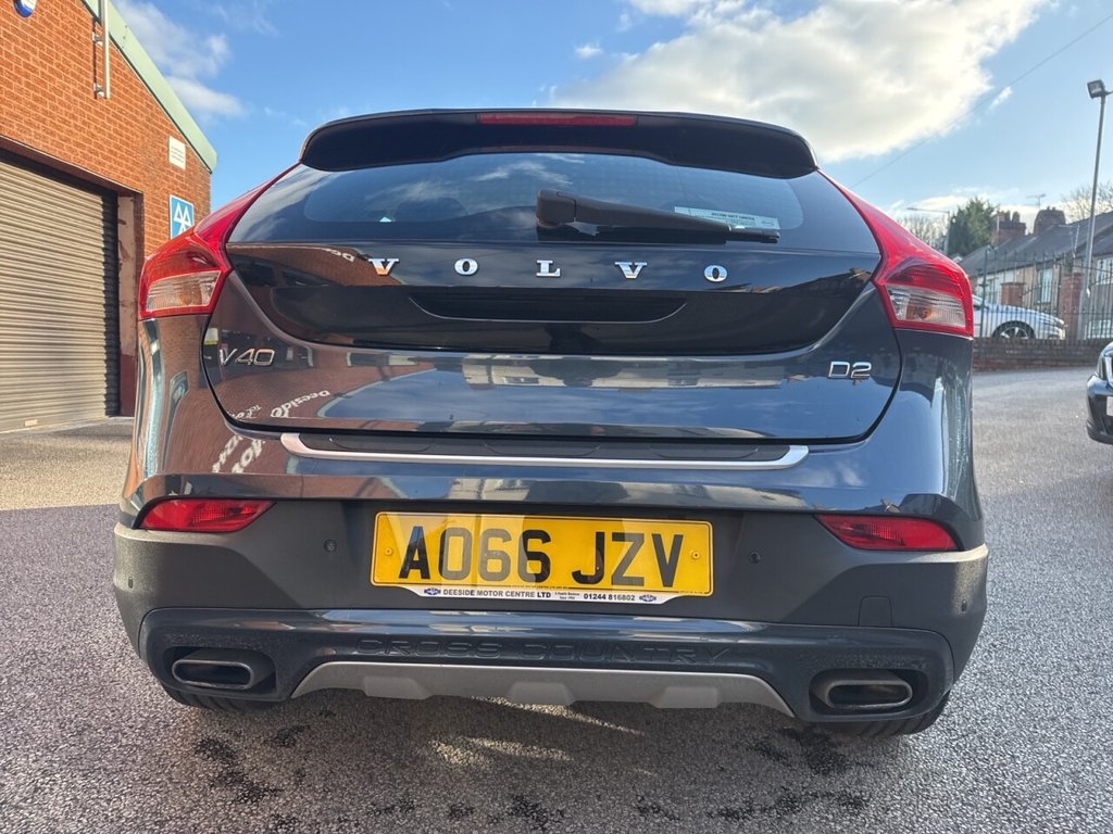 Used Volvo V40 2016 for sale - 77048748: Photo 8