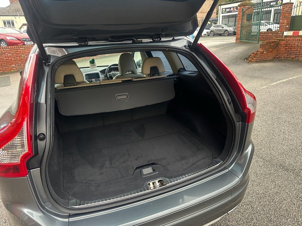 Used Volvo XC60 2016 for sale - 76999123: Photo 31