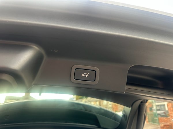 Used Jaguar F-Pace 2019 for sale - 75716726: Photo 31