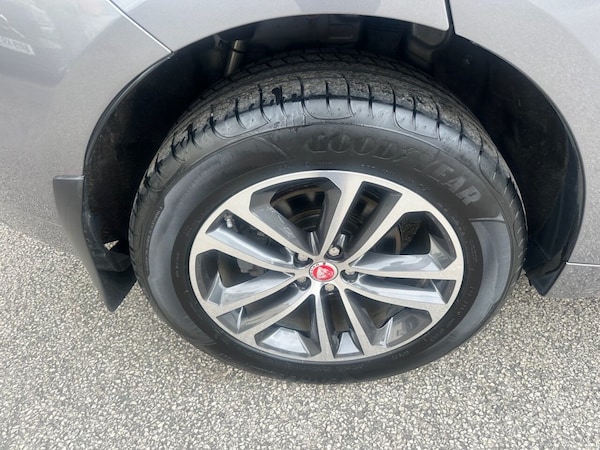 Used Jaguar F-Pace 2019 for sale - 75716726: Photo 34