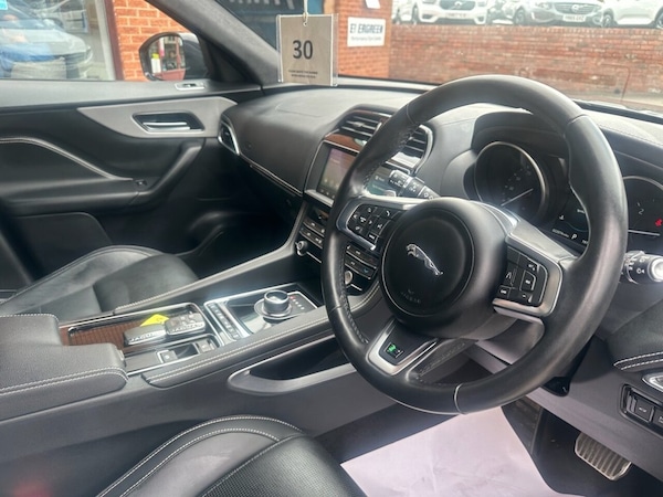 Used Jaguar F-Pace 2019 for sale - 75716726: Photo 5