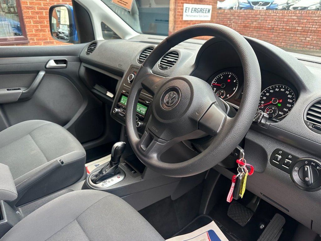 Used Volkswagen Caddy Maxi Life 2015 for sale - 77307350: Photo 12