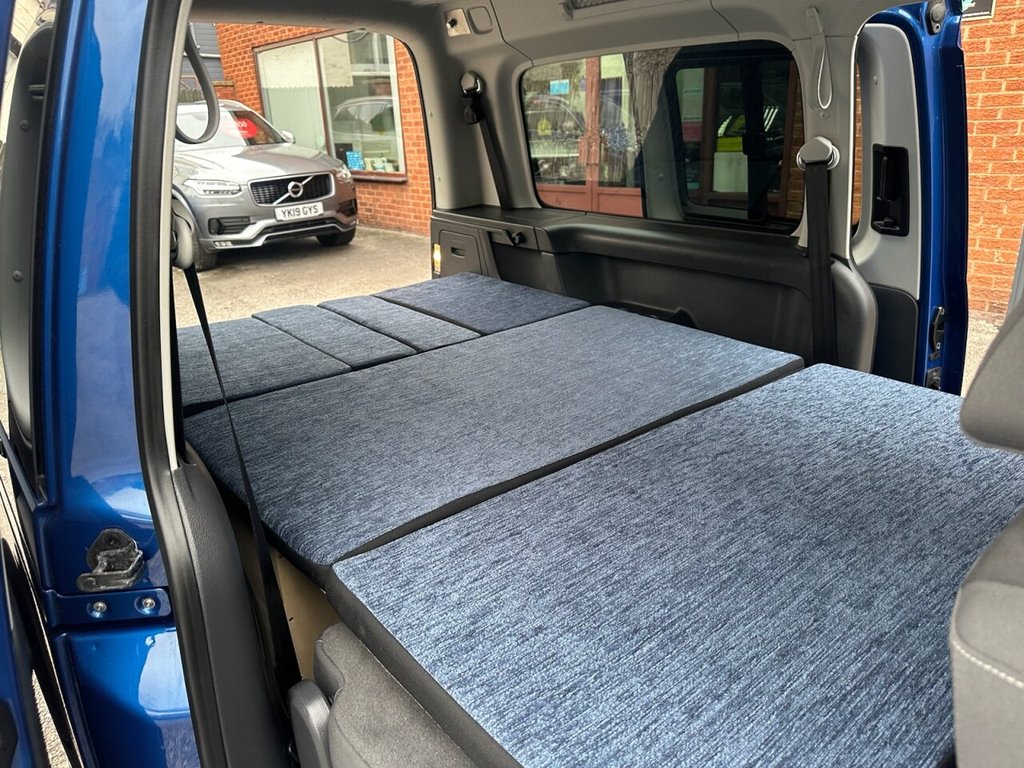 Used Volkswagen Caddy Maxi Life 2015 for sale - 77307350: Photo 30