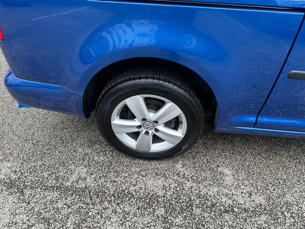 Used Volkswagen Caddy Maxi Life 2015 for sale - 77307350: Photo 37