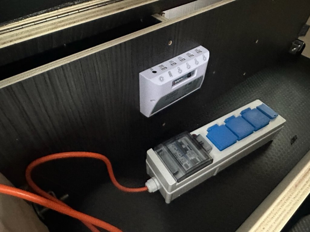 Used Volkswagen Caddy Maxi Life 2015 for sale - 77307350: Photo 44