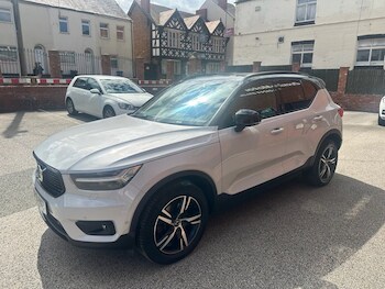 Used Volvo XC40 2019 for sale - 78856177: Photo