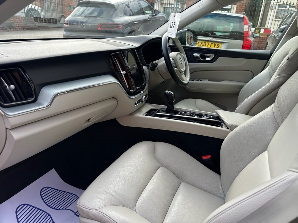 Used Volvo XC60 2018 for sale - 77681141: Photo 11