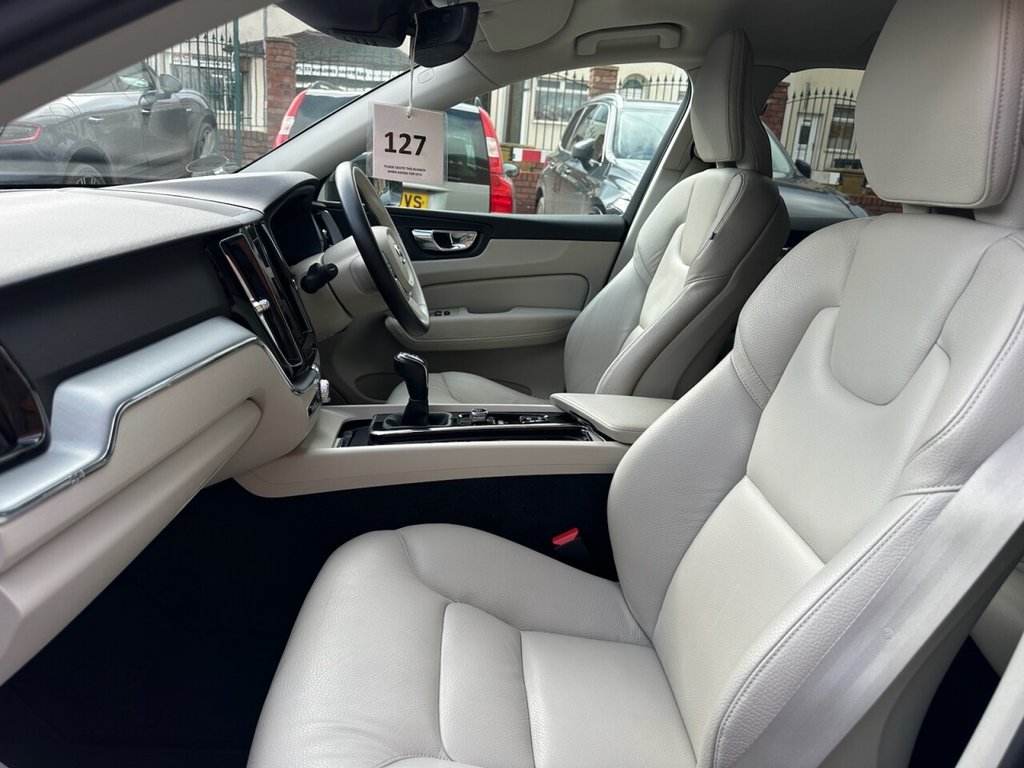 Used Volvo XC60 2018 for sale - 77681141: Photo 12