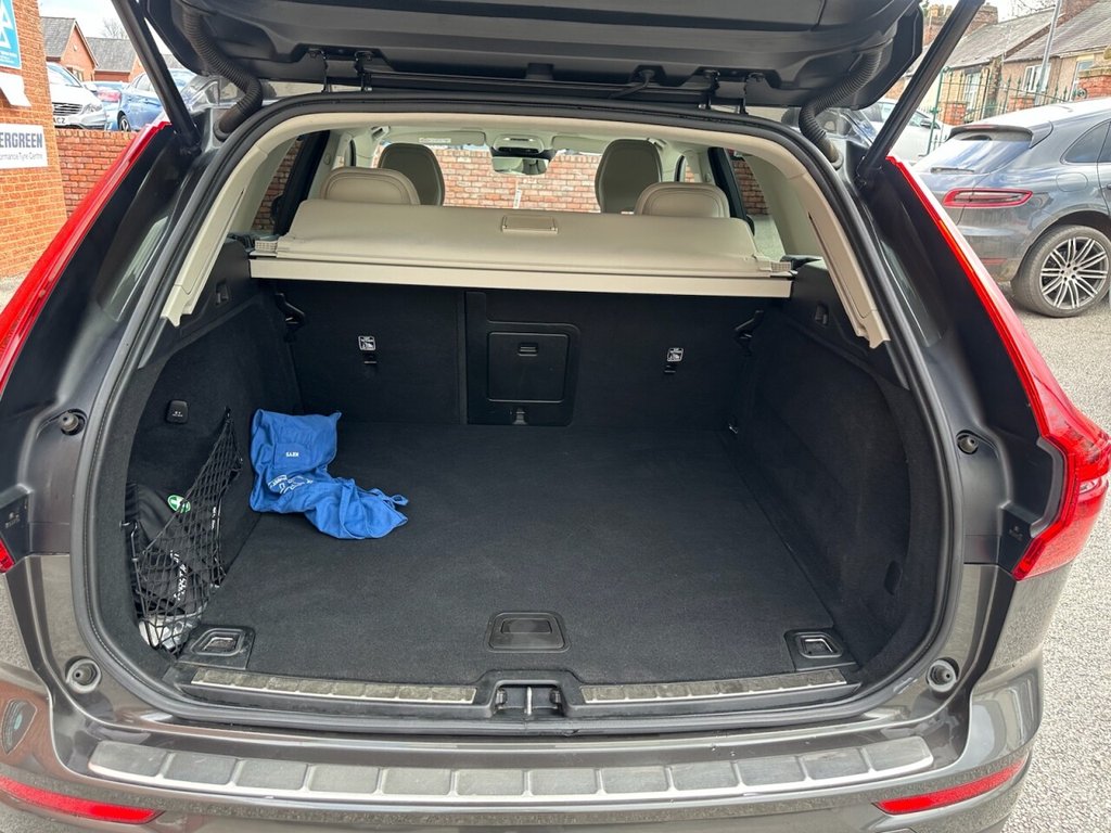 Used Volvo XC60 2018 for sale - 77681141: Photo 21