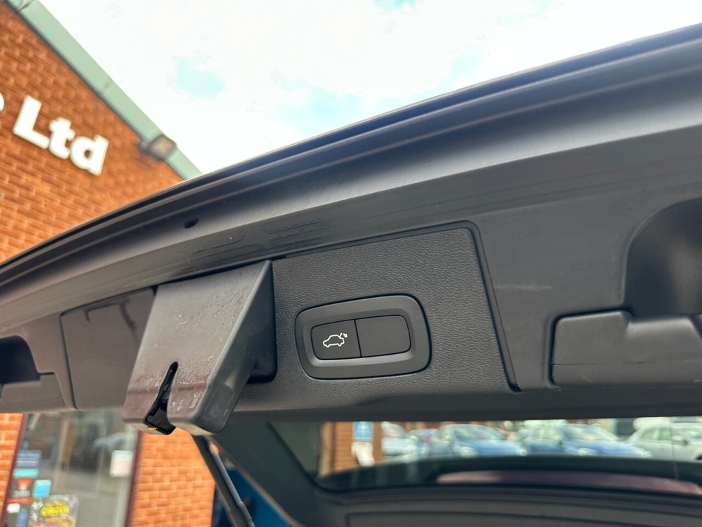 Used Volvo XC60 2018 for sale - 77681141: Photo 27