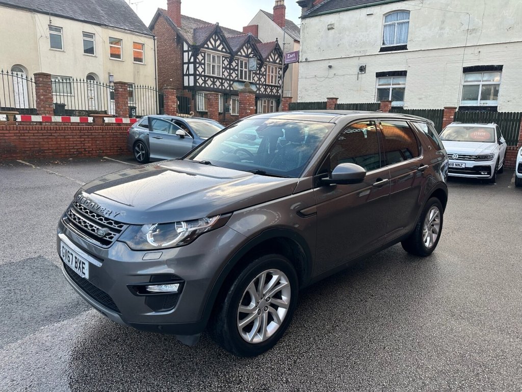 Used Land Rover Discovery Sport 2018 for sale - 76434402: Photo 2