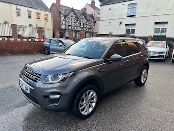 Used Land Rover Discovery Sport 2018 for sale - 76434402: Photo