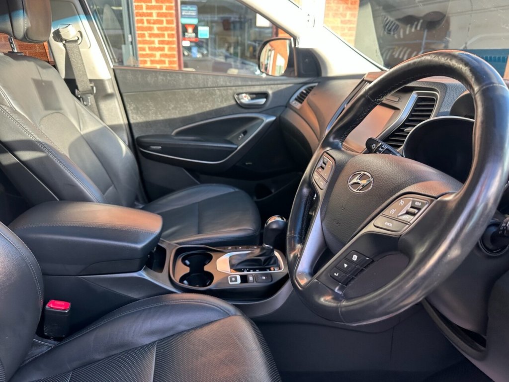 Used Hyundai Santa Fe 2016 for sale - 77227403: Photo 17