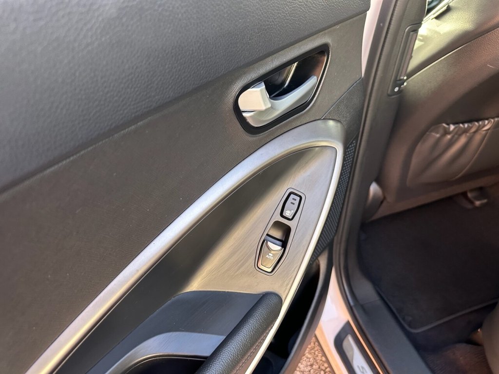 Used Hyundai Santa Fe 2016 for sale - 77227403: Photo 46