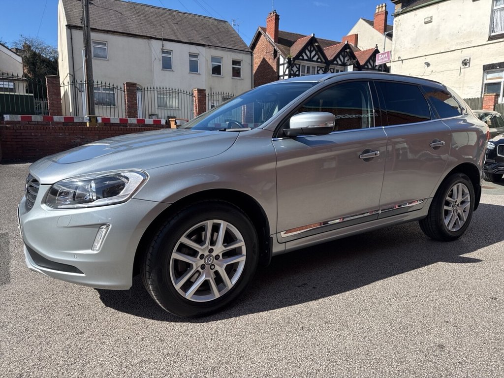 Used Volvo XC60 2017 for sale - 78212995: Photo 2