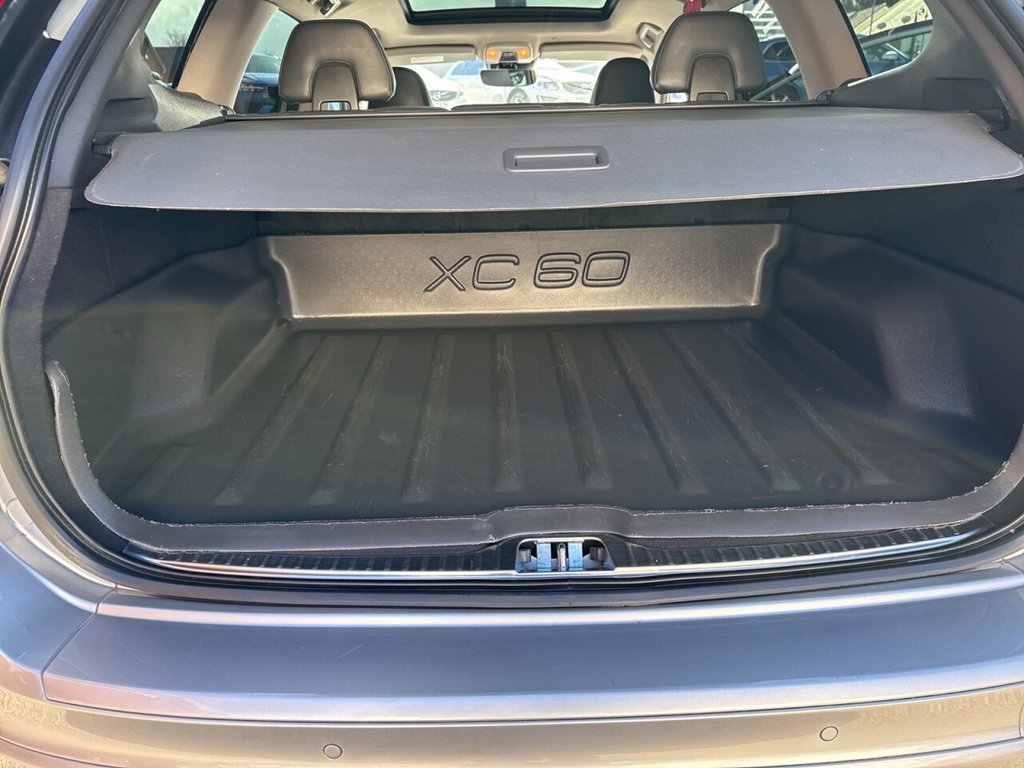 Used Volvo XC60 2017 for sale - 78212995: Photo 27