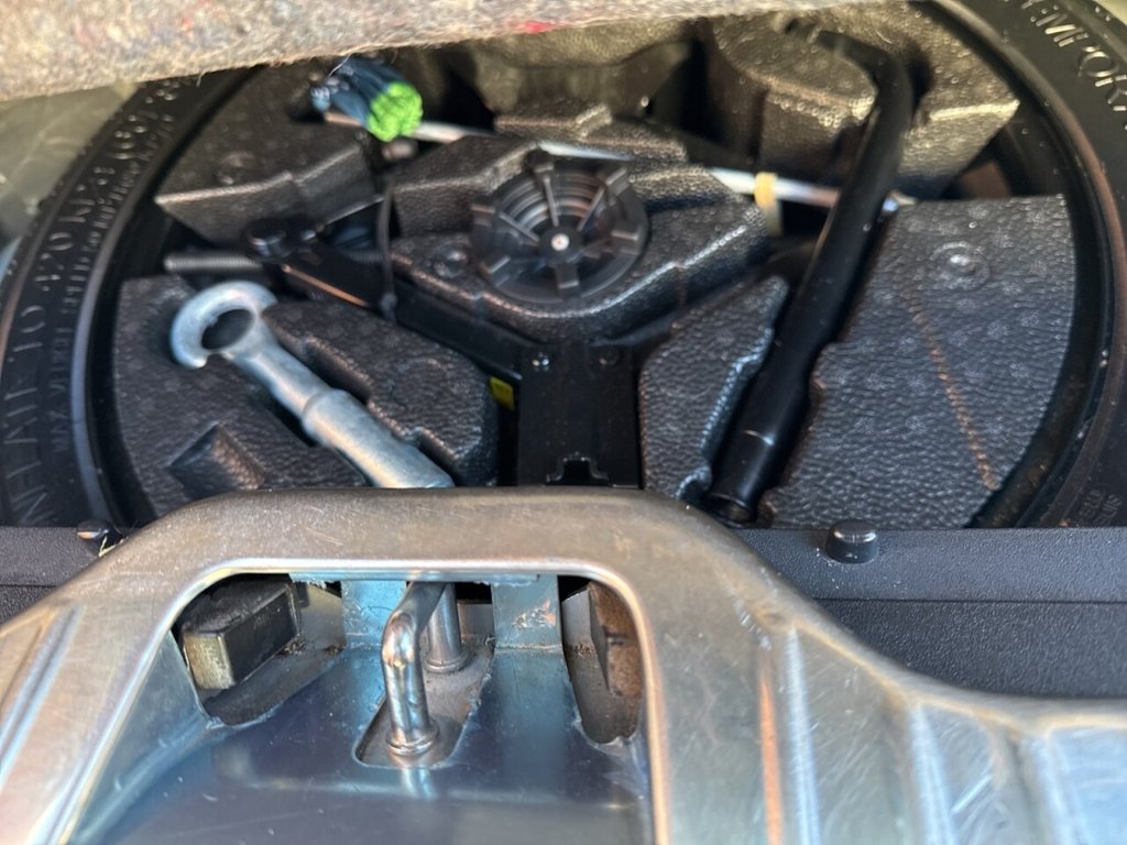 Used Volvo XC60 2017 for sale - 78212995: Photo 29