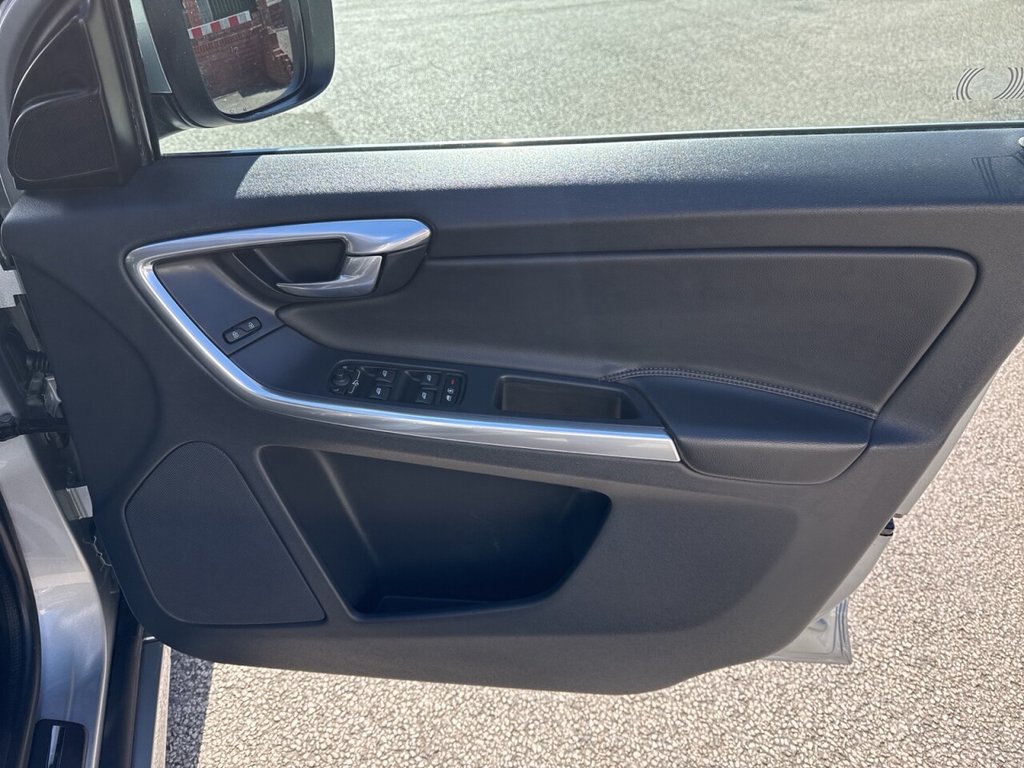 Used Volvo XC60 2017 for sale - 78212995: Photo 40