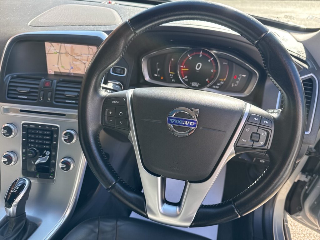 Used Volvo XC60 2017 for sale - 78212995: Photo 48