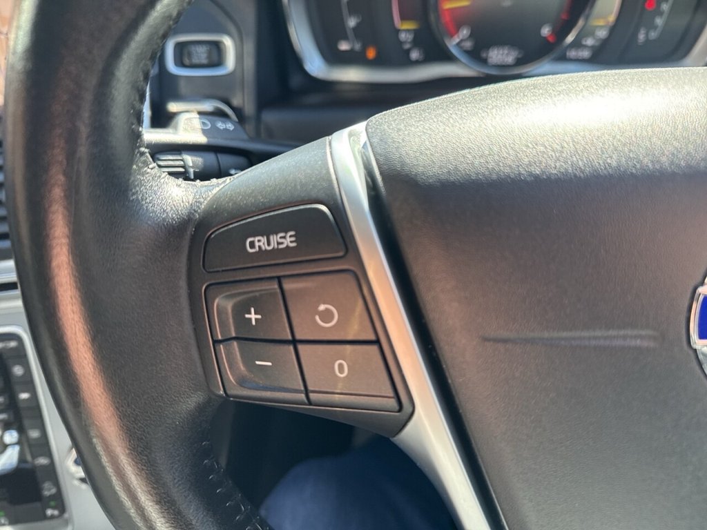 Used Volvo XC60 2017 for sale - 78212995: Photo 49