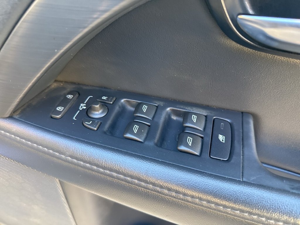 Used Volvo XC70 2016 for sale - 76711491: Photo 35