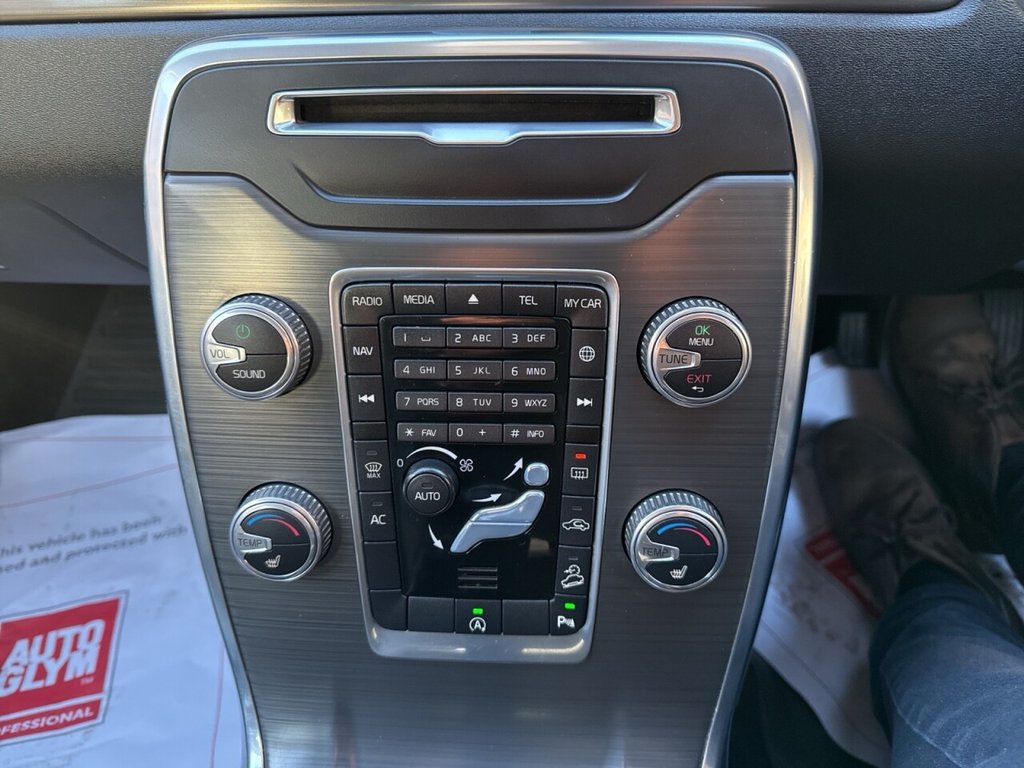 Used Volvo XC70 2016 for sale - 76711491: Photo 9